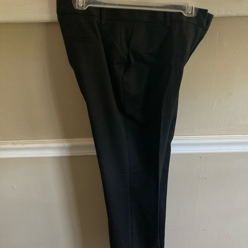 Brooks Brothers Woman’s Black Business Casual Black Pants Flare 6P 100 Wool